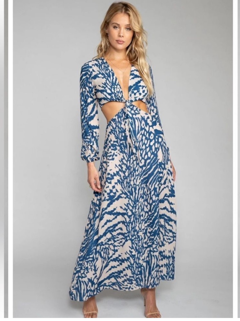 RESA Noelle Maxi in Crimson Poppy - Picture 2 of 3